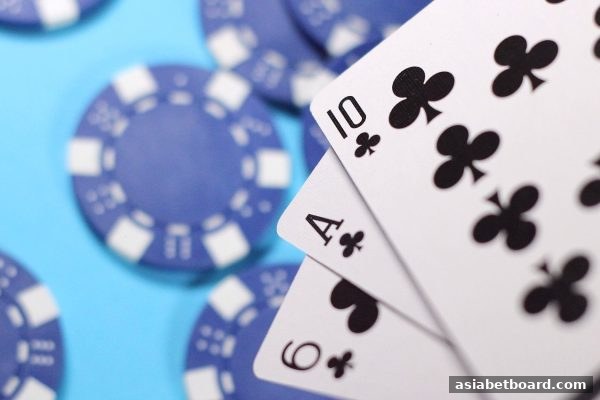 亚洲博彩论坛深度解析：百家乐基础概率、风险评估与收益预测全攻略
