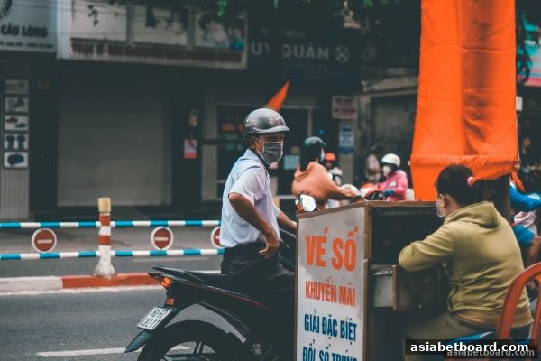 亚洲博彩论坛：彩票娱乐的理性魅力与安全参与全解析