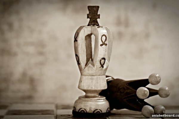 桥牌计分策略全解析——亚洲博彩论坛带你掌握竞技核心